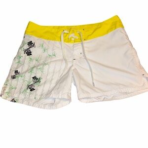 Oakley Women's Yellow and White Shorts